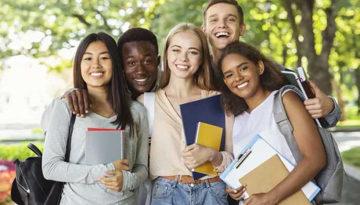 Syarat Masuk dan Biaya Kuliah di Edinburgh University