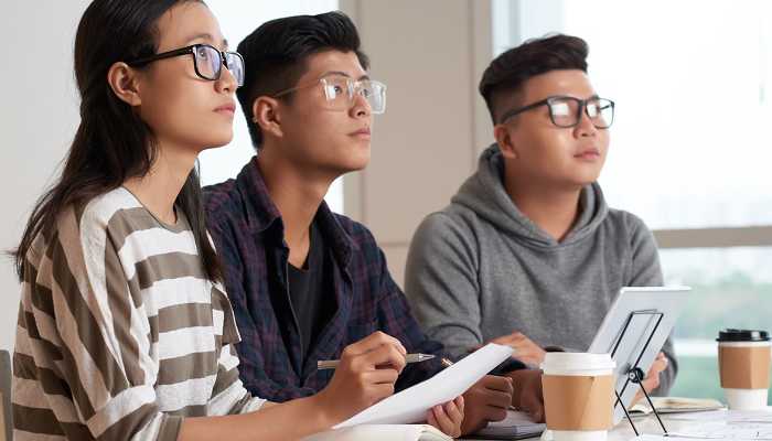 Kuliah di China Pakai Bahasa Apa? Ini Syarat Pendaftaran Studi Di China